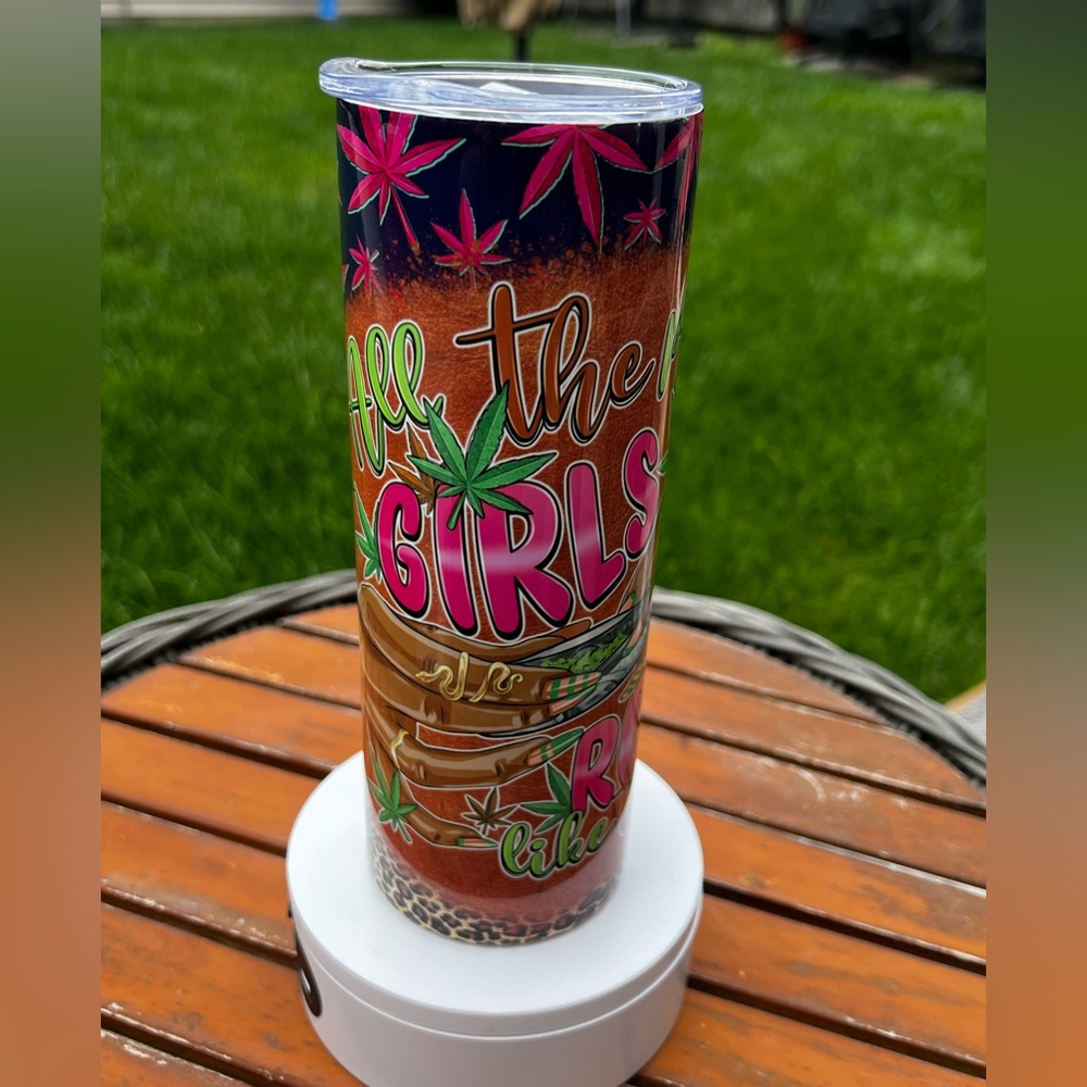 Vibrant Tumbler with Leaf Design